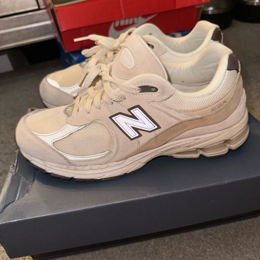 New Balance 2002R sneakers